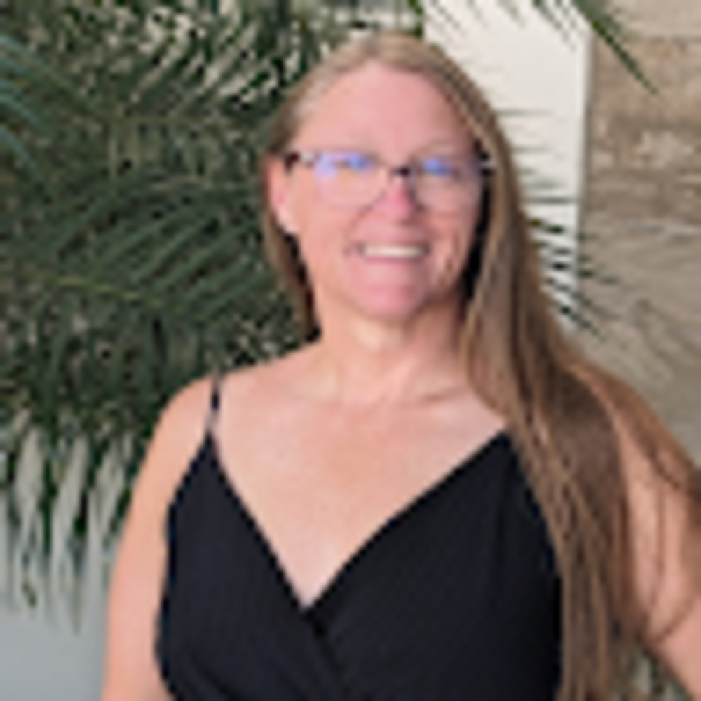 Meet your Posher, Denise